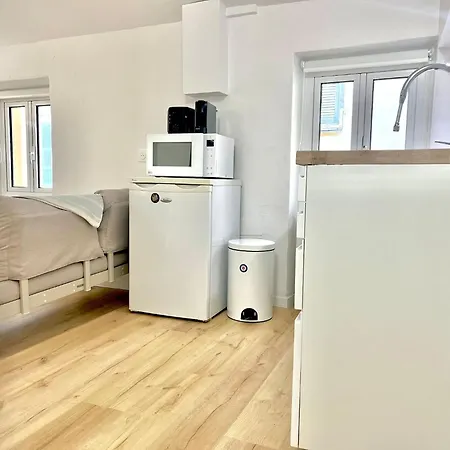 « Cosy Vieille » Refait A Neuf Μεντόν